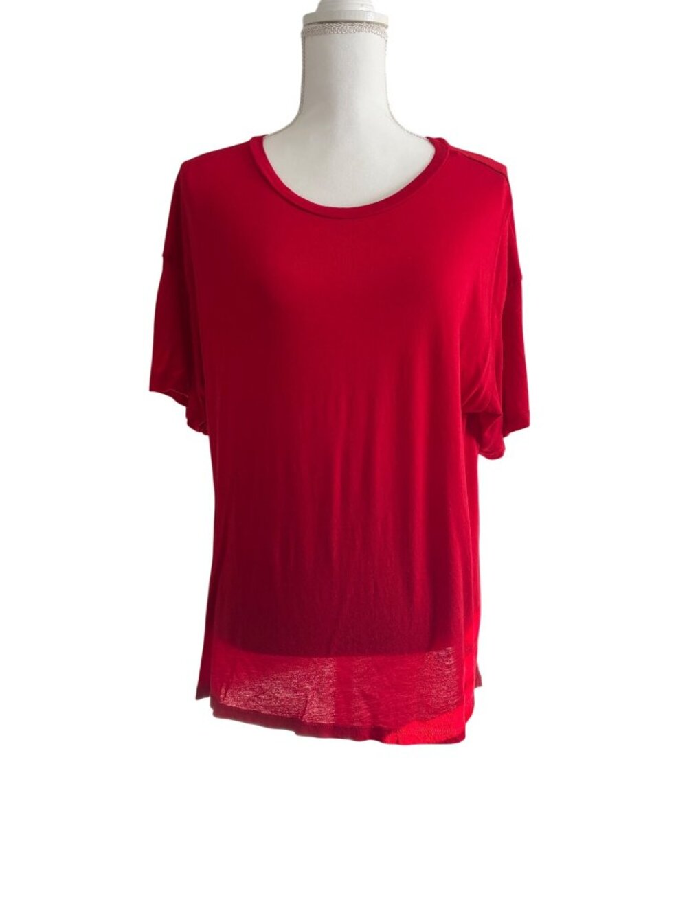 Ambiance Red Classic Short Sleeve Top Womens M Casual Minimalist Everyday Tee
